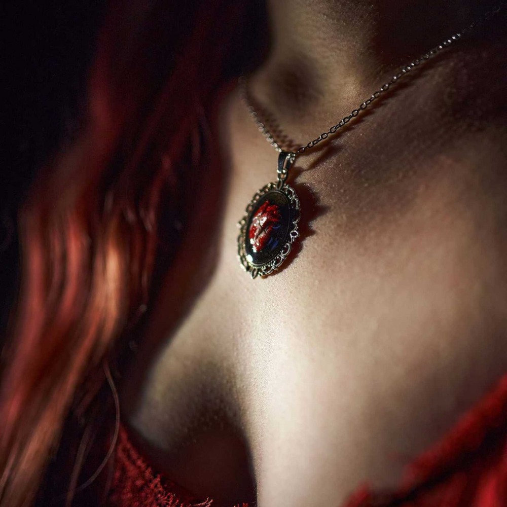 Terror Bloody Dissecting The H - Women'S Vampire Accessories recension och pris