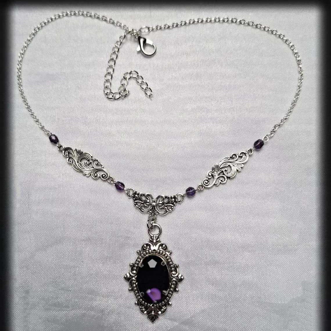Purple Magic Water Drop Neckla - Women'S Vampire Accessories recension och pris