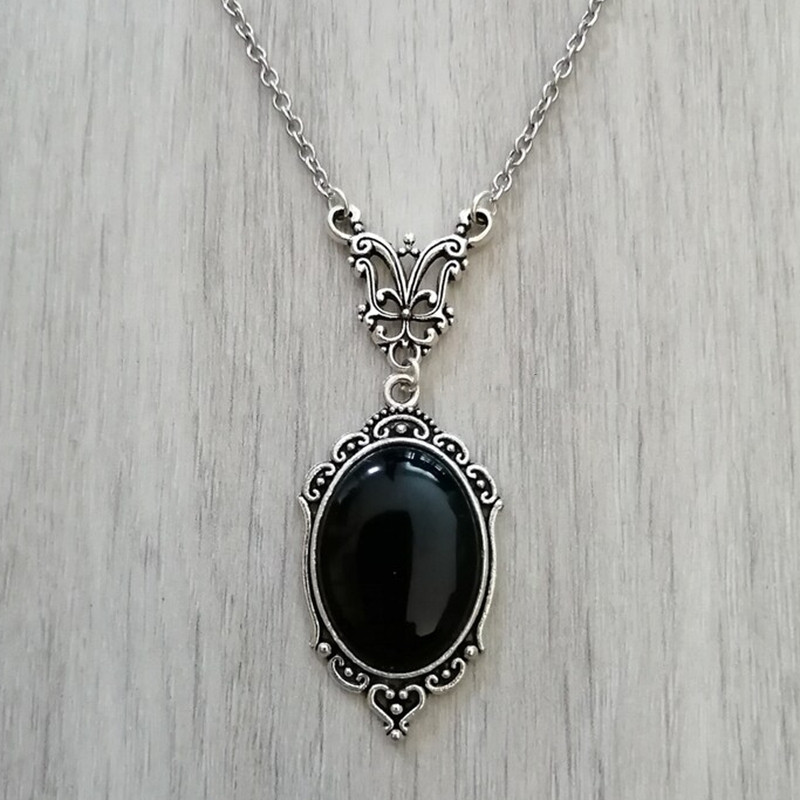 Gothic Black Crystal Charm Nec - Women'S Vampire Accessories recension och pris